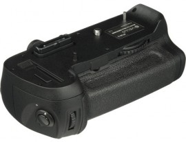 Vello-BG-N7-battery-grip-for-Nikon-D800