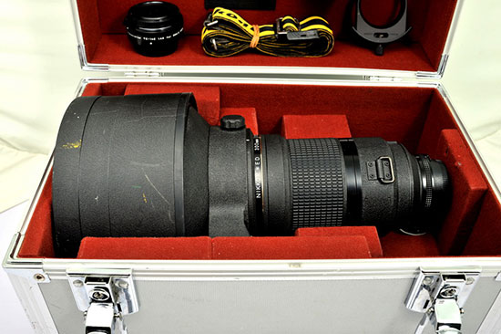 Rare-Nikon-Nikkor-300mm-f2-lens