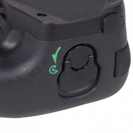 Third party battery grip BG-2P for Nikon Df camera 4