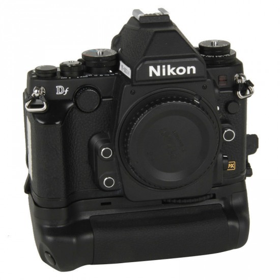 Third party battery grip BG-2P for Nikon Df camera