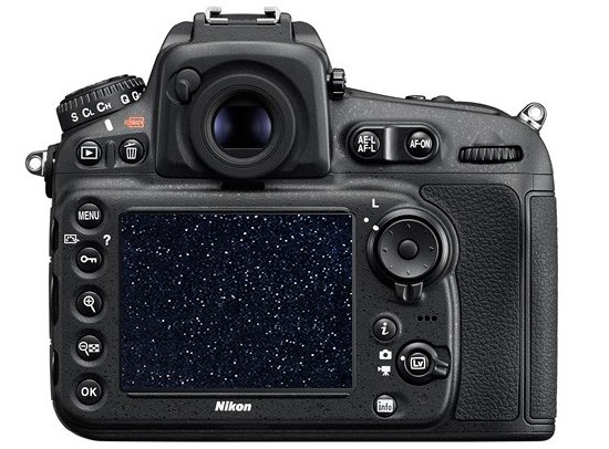Nikon-D810-DSLR-camera-for-astrophotography-with-increased-hydrogen-alfa-sensitivity
