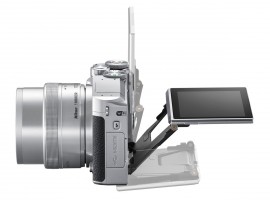 Nikon 1 J5 mirrorless camera 4