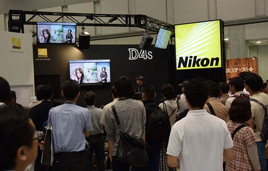 Nikon-Imaging-exhibiting-at-PHOTONEXT-2015-show