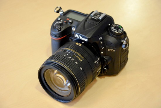 Nikkor-AF-S-DX-16-80mm-f2.8-4E-ED-VR-lens-2