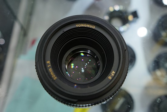 Yongnuo AF-S 50mm f:1.8 lens for Nikon F mount 3