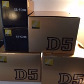 Nikon-D5-SB-5000-boxes