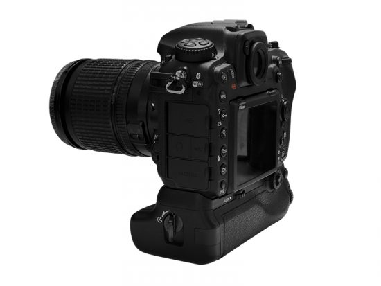 pixel-battery-grip-vertax-d17-for-nikon-d500-camera1