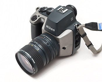 first nikon digital camera