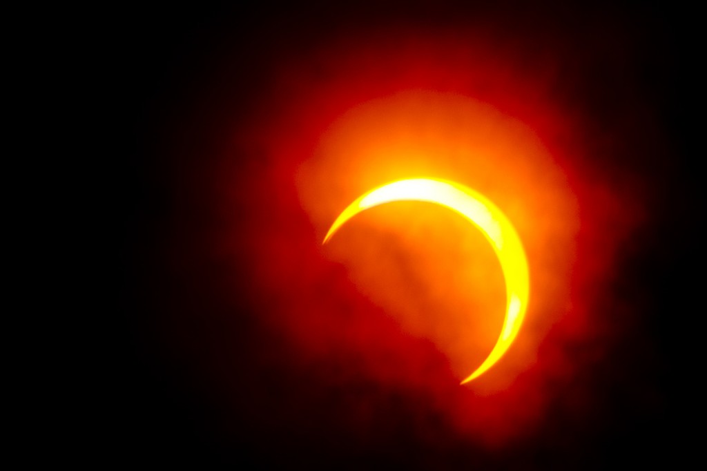 Annular solar eclipse with Nikon D7000 and Nikkor 300mm f/4.5 - Nikon ...