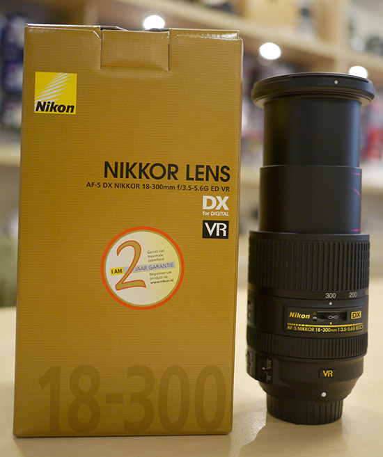 onderzeeër wasmiddel bezoeker Nikon 18-200mm and 18-300mm DX lenses size comparison - Nikon Rumors