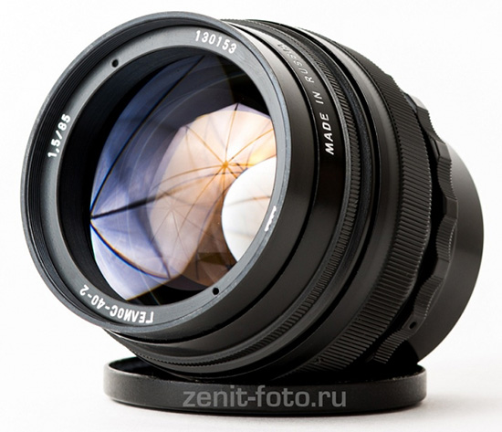 The Russian Zenit Helios 40-2 85mm f/1.5 lens is now available