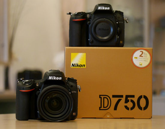 Nikon-D750-DSLR-camera-unboxed