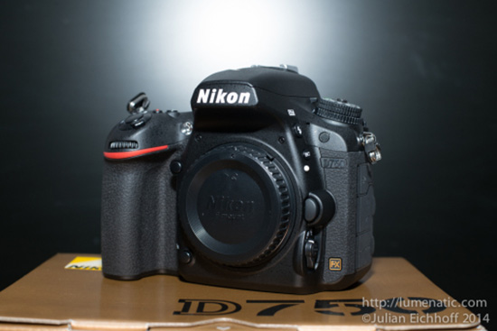 Nikon-D750-camera-unboxing