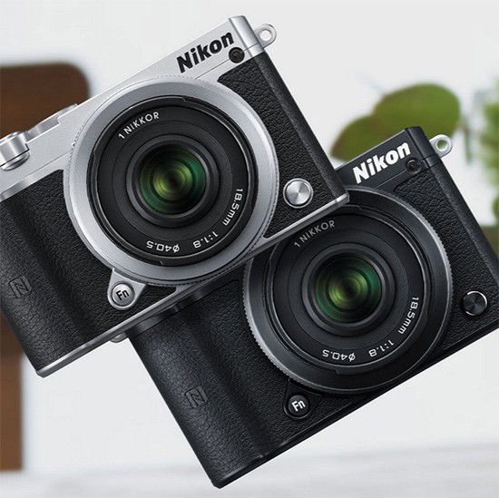 Nikon-1-J5-mirrorless-camera-silver-and-black