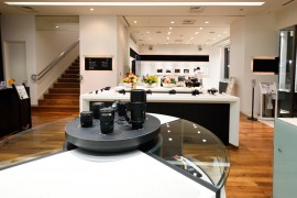 Nikon Plaza Ginza showroom and service center 3