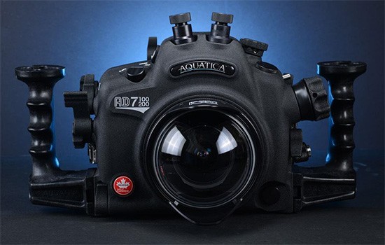 Aquatica-underwater-housings-for-the-Nikon-D7200-camera