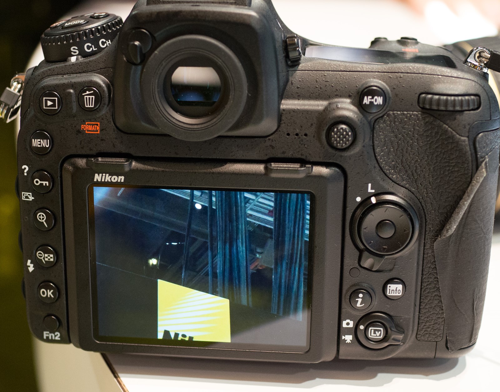 Nikon D500 high ISO sample (LCD screenshots only) - Nikon Rumors