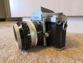 Nikon F camera with cloth shutter curtain3