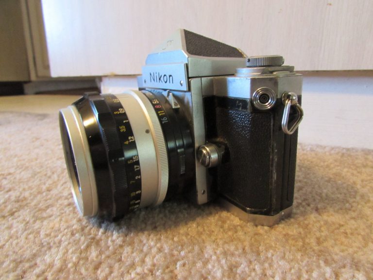 Ready Your Wallet: A Rare 1959 Nikon F Body Is Up for Grabs