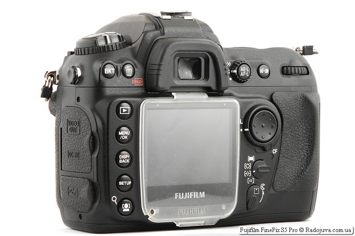 Fujifilm S5 Pro camera + Sigma 135/1.8 Art lens = Dream Team 