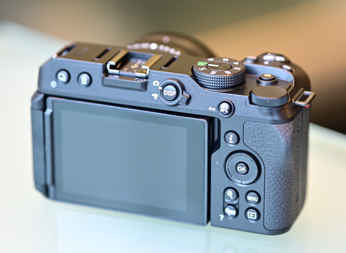 Nikon Z30 Unboxing and Review 