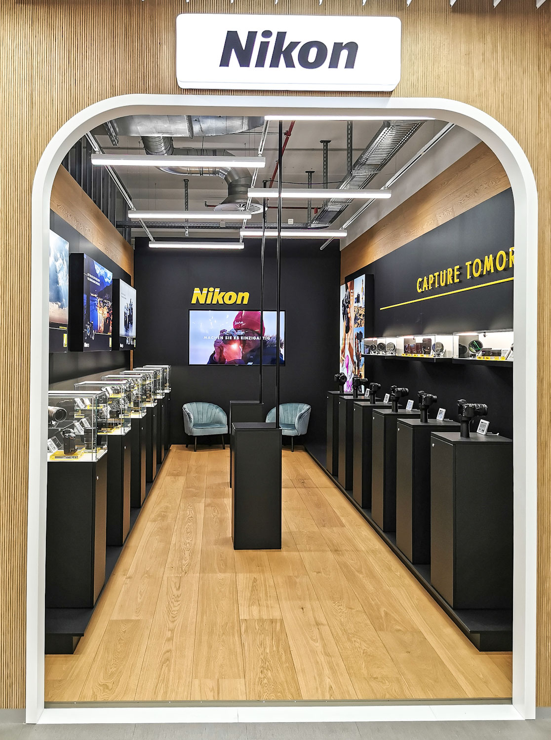 tsunami het spoor ergens bij betrokken zijn New Nikon Store in Berlin - Nikon Rumors