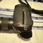 Several Nikon Z8 Owners are Reporting Broken or Loose Strap Lugs